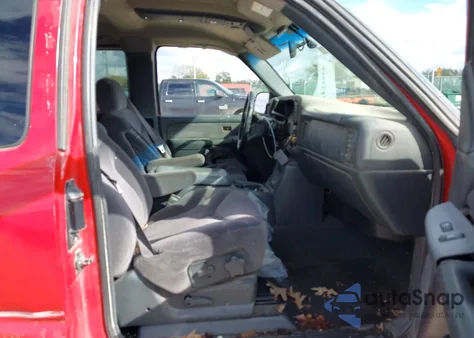 2001 GMC Sierra 1500 Sle z USA, uszkodzony, nr VIN 2GTEC19T611275992